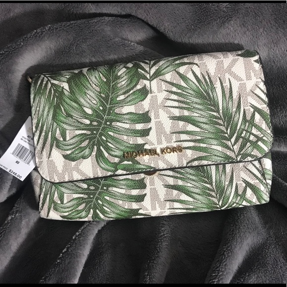 Michael Kors Handbags - ❣️Michael Kors handbag